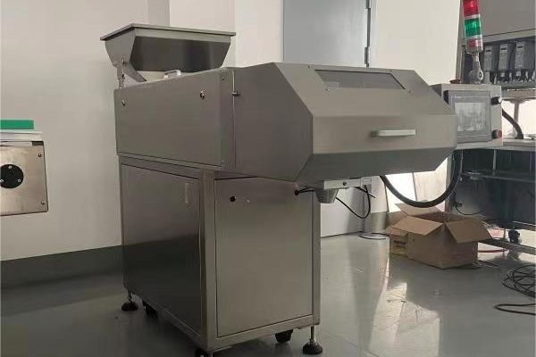 Photoelectric tablets counting machine